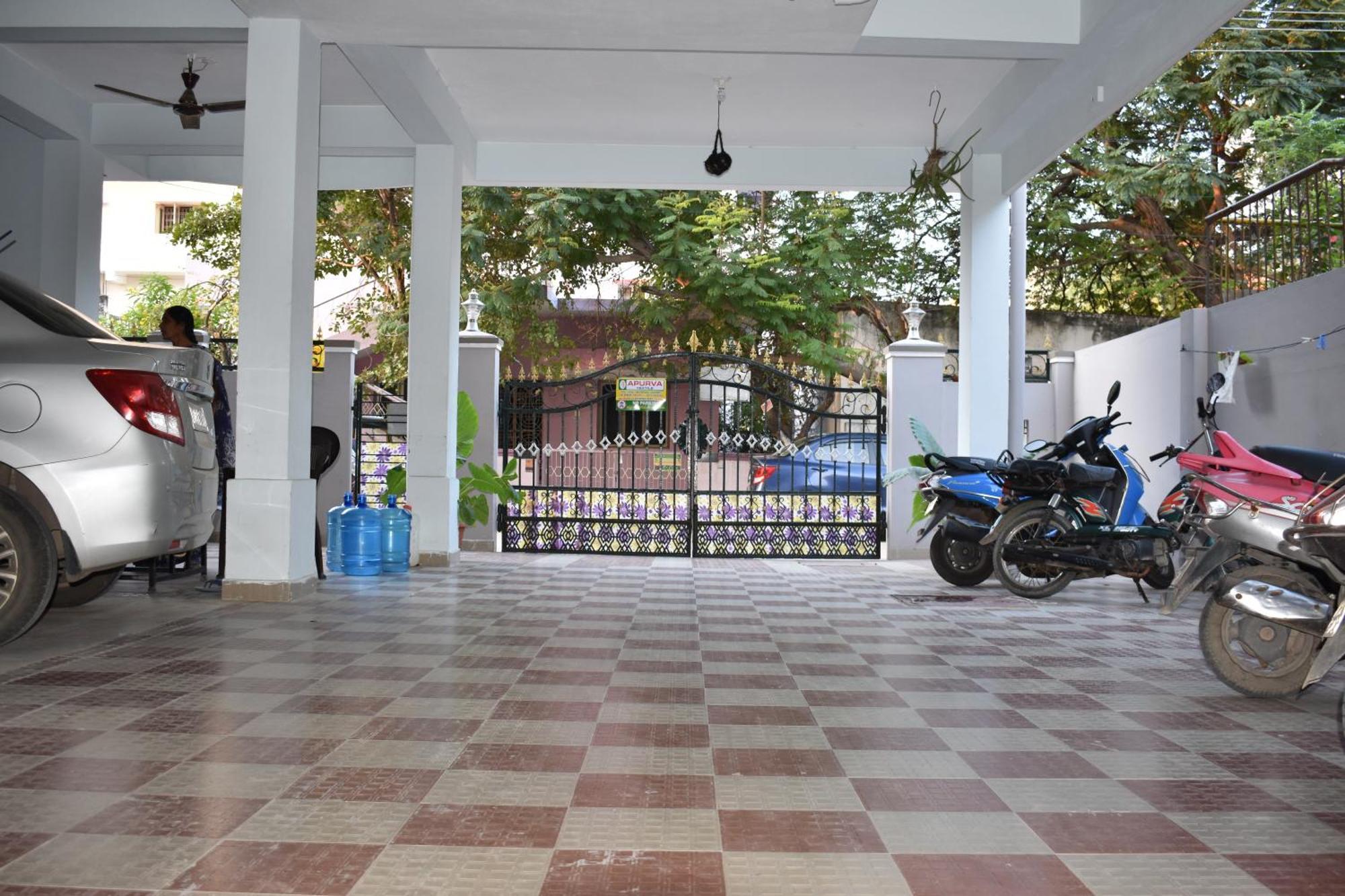 Sannidhi Service Apartments Тирупати Екстериор снимка