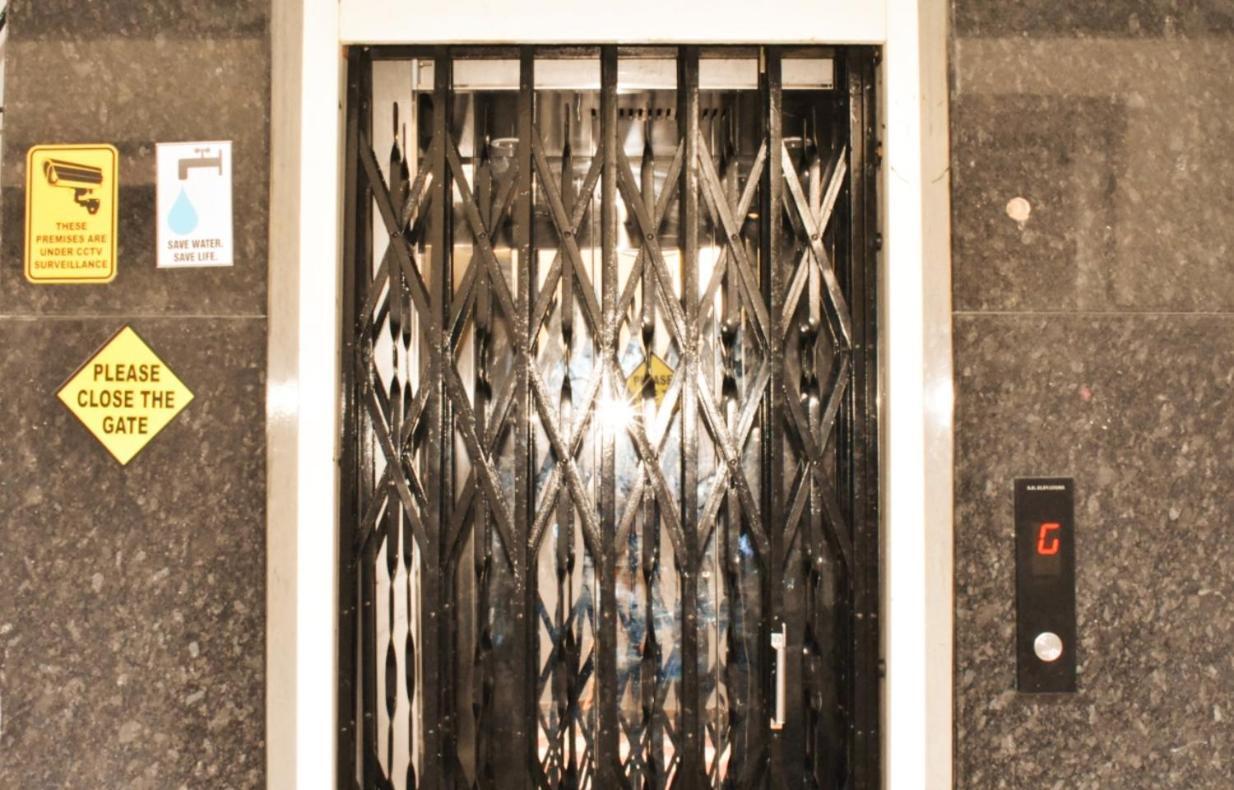 Sannidhi Service Apartments Тирупати Екстериор снимка